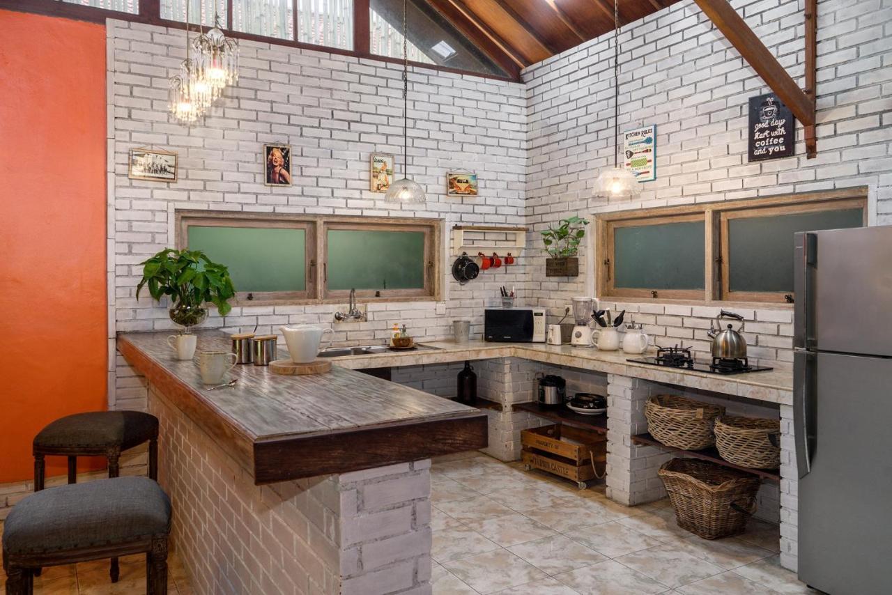 Ocean Star Villa Five Near The Kudeta Beach سمينياك المظهر الخارجي الصورة